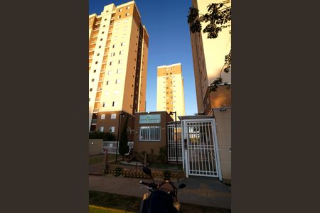 Apartamento para alugar com 56m², 2 quartos e 1 vagaFachada e portaria