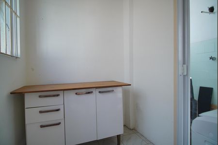 Apartamento à venda com 100m², 2 quartos e sem vagaÁrea de serviço