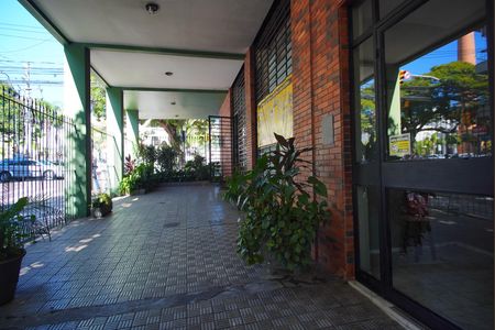 Apartamento à venda com 100m², 2 quartos e sem vagaÁrea comum