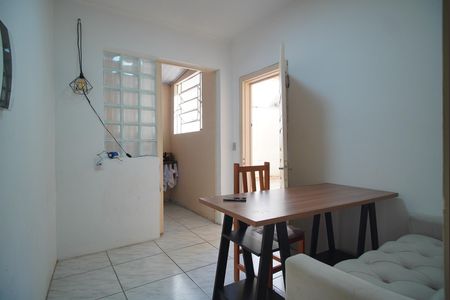 Apartamento à venda com 100m², 2 quartos e sem vagaCopa