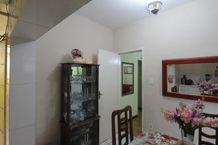 Casa à venda com 180m², 3 quartos e 2 vagasCozinha