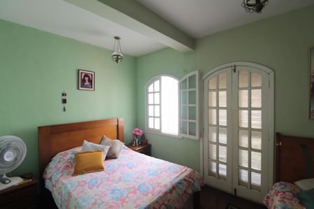 Casa à venda com 180m², 3 quartos e 2 vagasQuarto 1