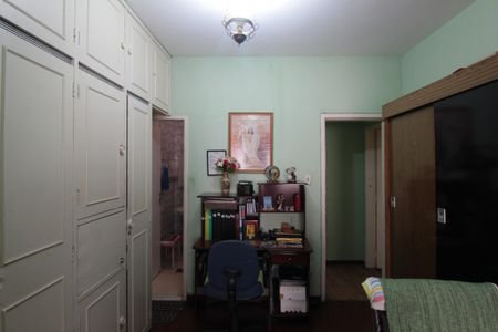 Casa à venda com 180m², 3 quartos e 2 vagasBanheiro da Suite