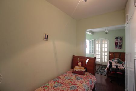 Casa à venda com 180m², 3 quartos e 2 vagasQuarto 1