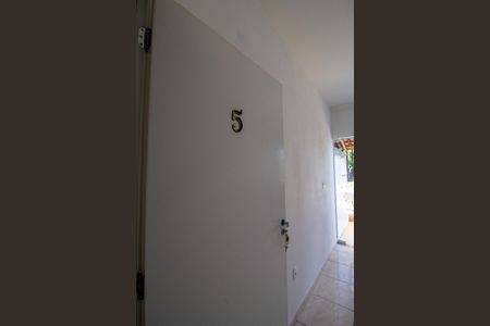 Casa de condomínio para alugar com 44m², 1 quarto e 1 vagaEntrada