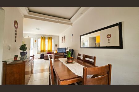 Casa de condomínio para alugar com 96m², 3 quartos e 2 vagas Casa de condomínio para alugar com 96m², 3 quartos e 2 vagasSala