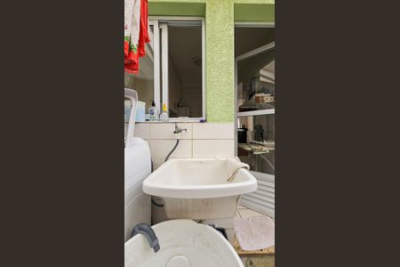 Casa de condomínio para alugar com 96m², 3 quartos e 2 vagas Casa de condomínio para alugar com 96m², 3 quartos e 2 vagasÁrea de Serviço