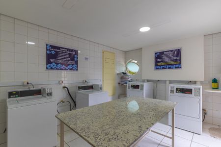 Apartamento à venda com 80m², 2 quartos e 1 vagaÁrea comum - Lavanderia