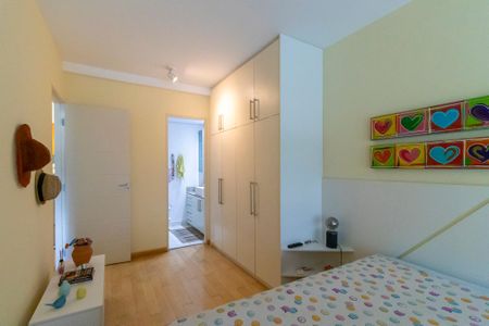 Apartamento à venda com 80m², 2 quartos e 1 vagaQuarto da suíte 1