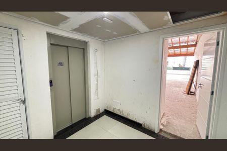 Apartamento à venda com 135m², 3 quartos e 2 vagasElevador