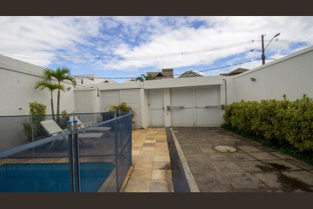 Casa de condomínio para alugar com 270m², 5 quartos e 3 vagas Casa de condomínio para alugar com 270m², 5 quartos e 3 vagasQuintal