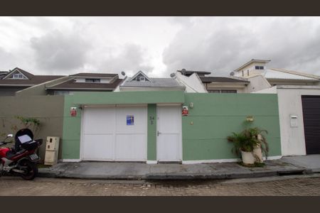 Casa de condomínio para alugar com 270m², 5 quartos e 3 vagas Casa de condomínio para alugar com 270m², 5 quartos e 3 vagasFachada da Casa