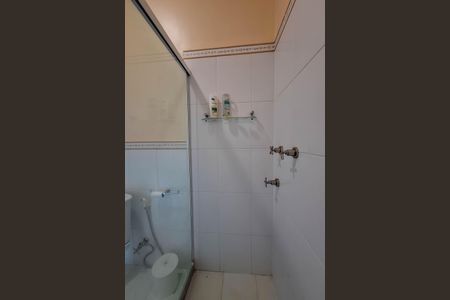 Casa de condomínio à venda com 180m², 4 quartos e 2 vagasBanheiro da Suíte 2