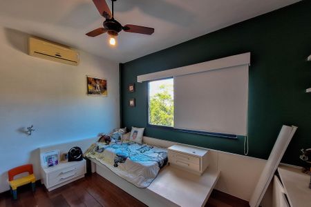 Casa de condomínio à venda com 180m², 4 quartos e 2 vagasQuarto 1