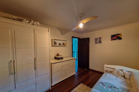 Casa de condomínio à venda com 180m², 4 quartos e 2 vagasQuarto 2