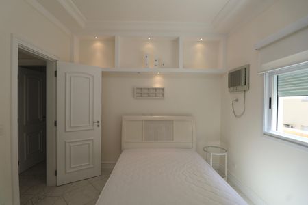 Apartamento para alugar com 183m², 4 quartos e 2 vagasQuarto Suíte 2