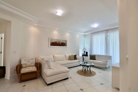 Apartamento para alugar com 183m², 4 quartos e 2 vagasSala