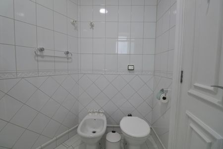 Apartamento para alugar com 183m², 4 quartos e 2 vagasBanheiro Suíte 1