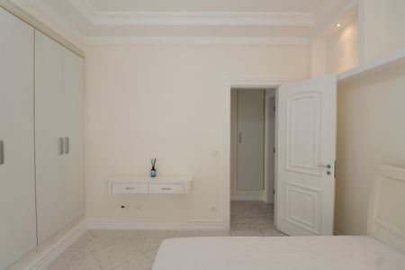 Apartamento para alugar com 183m², 4 quartos e 2 vagasQuarto Suíte 2