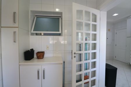 Apartamento para alugar com 183m², 4 quartos e 2 vagasÁrea de Serviço