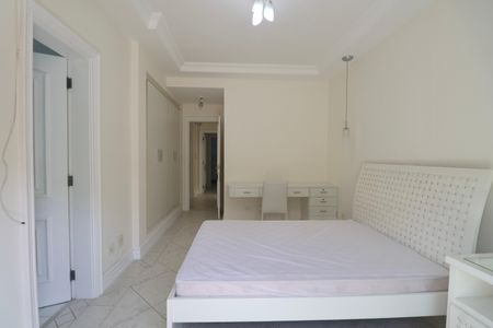 Apartamento para alugar com 183m², 4 quartos e 2 vagasQuarto Suíte 1