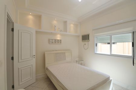 Apartamento para alugar com 183m², 4 quartos e 2 vagasQuarto Suíte 2