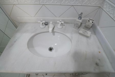 Apartamento para alugar com 183m², 4 quartos e 2 vagasBanheiro Suíte 3