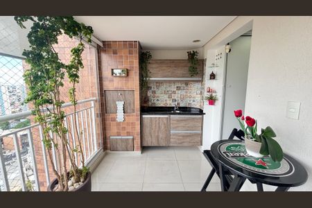 Apartamento para alugar com 70m², 2 quartos e 2 vagasVaranda