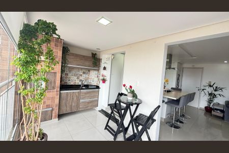 Apartamento para alugar com 70m², 2 quartos e 2 vagasVaranda