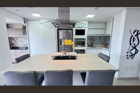 Apartamento para alugar com 70m², 2 quartos e 2 vagasSala/Cozinha