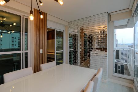 Apartamento para alugar com 134m², 3 quartos e 3 vagasVaranda Gourmet