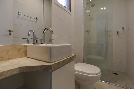 Apartamento para alugar com 134m², 3 quartos e 3 vagasBanheiro - Quarto 1 - Suíte