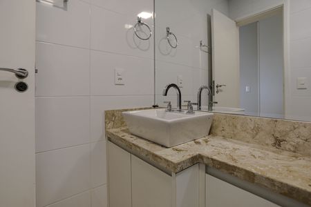 Apartamento para alugar com 134m², 3 quartos e 3 vagasBanheiro - Quarto 3 - Suíte