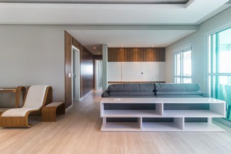 Apartamento para alugar com 134m², 3 quartos e 3 vagas Apartamento para alugar com 134m², 3 quartos e 3 vagasSala