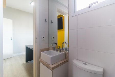 Apartamento para alugar com 134m², 3 quartos e 3 vagas Apartamento para alugar com 134m², 3 quartos e 3 vagasBanheiro da Suíte 1