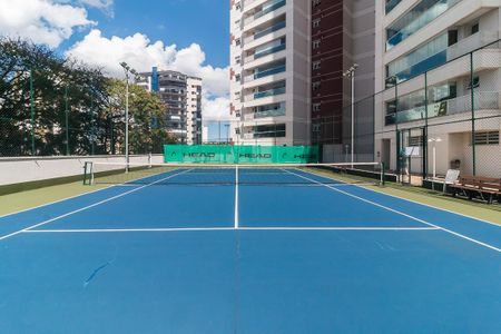 Apartamento para alugar com 134m², 3 quartos e 3 vagas Apartamento para alugar com 134m², 3 quartos e 3 vagasÁrea comum - Quadra de Tênis
