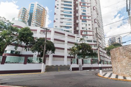 Apartamento para alugar com 134m², 3 quartos e 3 vagas Apartamento para alugar com 134m², 3 quartos e 3 vagasFachada do Condomínio