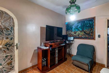 Casa à venda com 320m², 2 quartos e 2 vagasSala