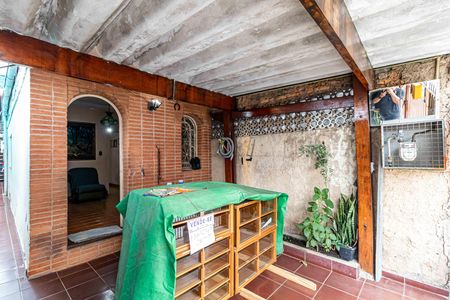 Casa à venda com 320m², 2 quartos e 2 vagasGaragem