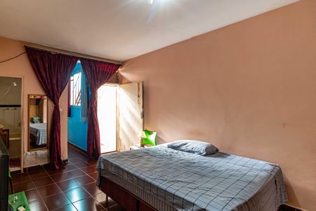 Casa à venda com 320m², 2 quartos e 2 vagasSuite