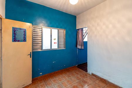 Casa à venda com 320m², 2 quartos e 2 vagasQuarto