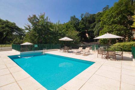 Apartamento à venda com 231m², 4 quartos e 3 vagasÁrea comum - Piscina