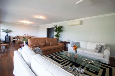 Apartamento à venda com 231m², 4 quartos e 3 vagasSala