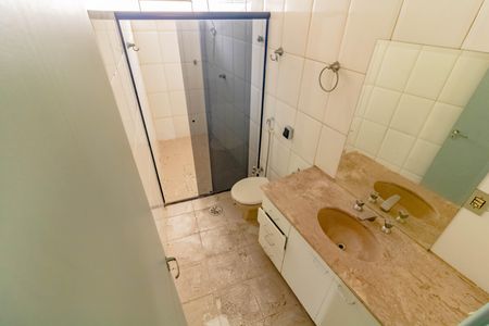 Casa para alugar com 180m², 3 quartos e 4 vagasBanheiro 