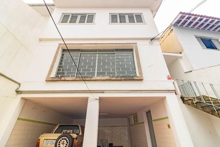 Casa para alugar com 180m², 3 quartos e 4 vagasFachada