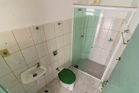 Casa para alugar com 180m², 3 quartos e 4 vagasBanheiro de Serviço