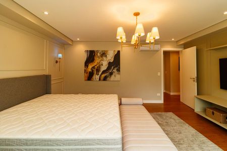 Casa à venda com 780m², 5 quartos e 7 vagasSuíte