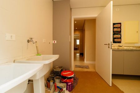 Casa à venda com 780m², 5 quartos e 7 vagasÁrea de Serviço