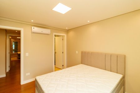 Casa à venda com 780m², 5 quartos e 7 vagasSuíte 3