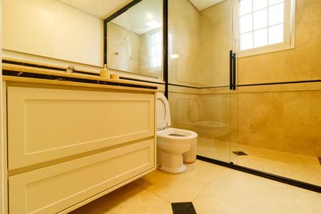 Casa à venda com 780m², 5 quartos e 7 vagasBanheiro da Suíte 2